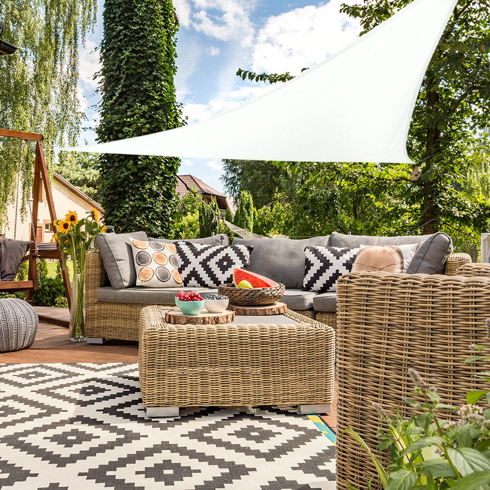 Auvent triangulaire en polyester Aktive Garden coloris blanc 2/4