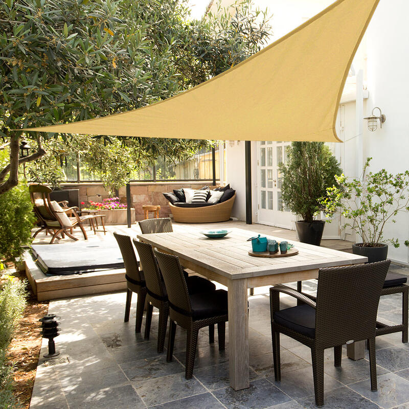 Garden store d'ombrage triangulaire couleur crème Aktive
