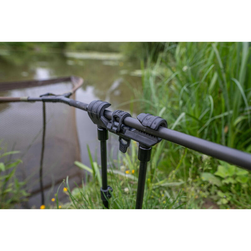 Avid Lok Down Landing Net Holder - Karper Steun