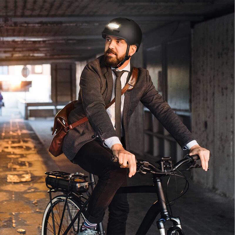 Helm Zwart M scooter fiets Urban Mobility LED licht voor en achter Gridinlux