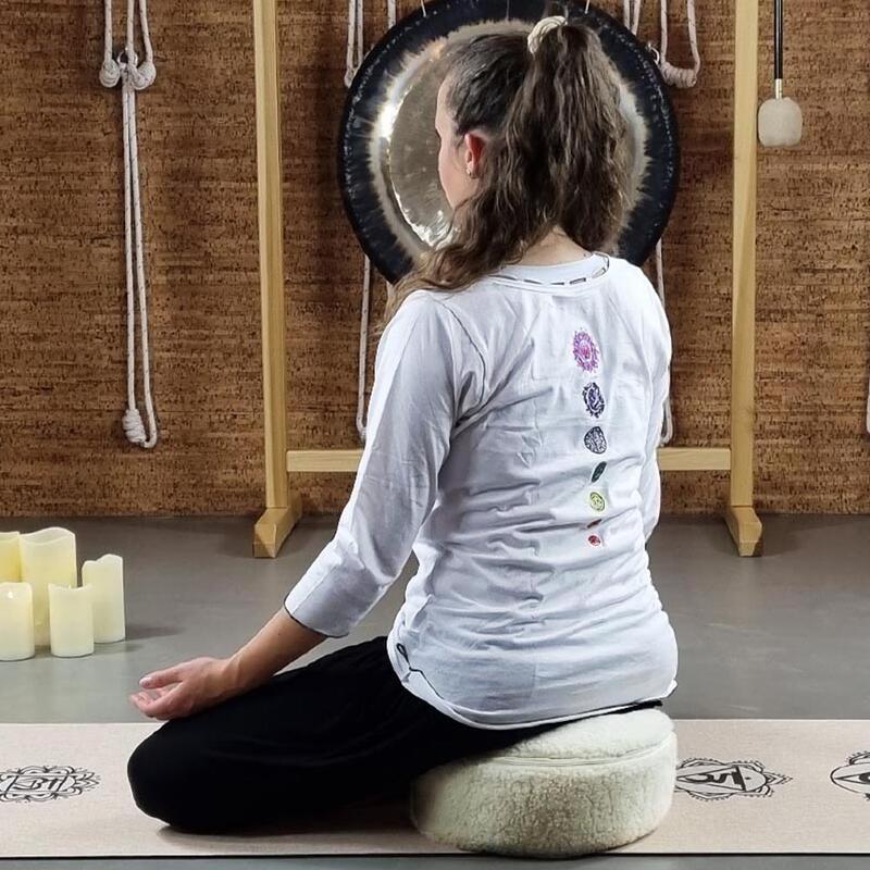 T-shirt de yoga Mulher ampla 100 % biológica GOTS, 7 chakras bordados