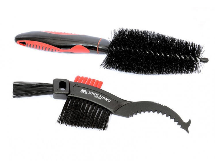 Ensemble De Brosses D'Entretien