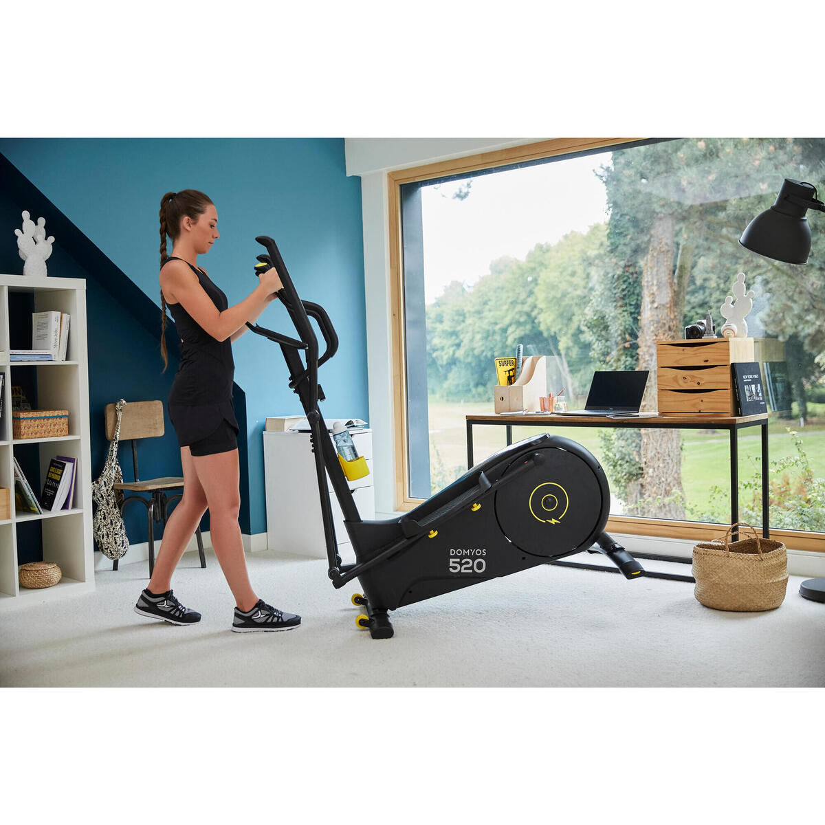 Refurbished Lightly used Self Powered Smart Cross Trainer EL520