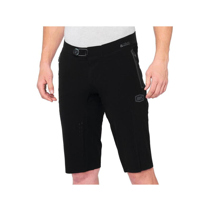 Celium Shorts - black