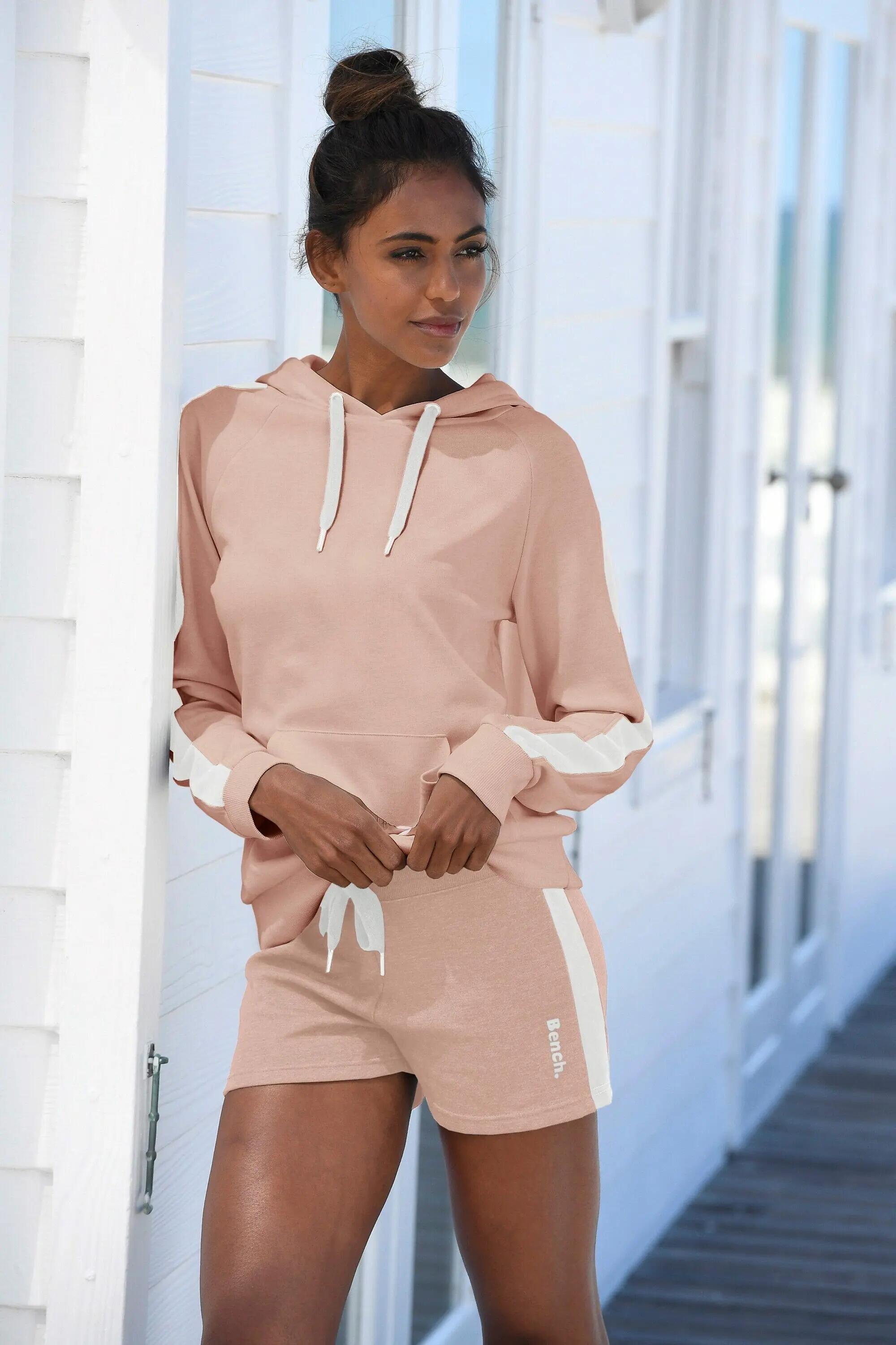 Damen Bench. Relaxshorts 3/7