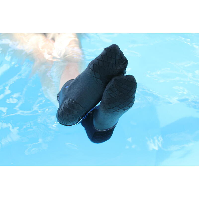 Calze tecniche antiscivolo antibatteriche nuoto piscina adulti nero bianco