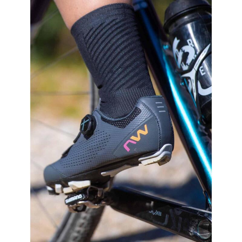 Skarpety rowerowe NORTHWAVE SWITCH czarny