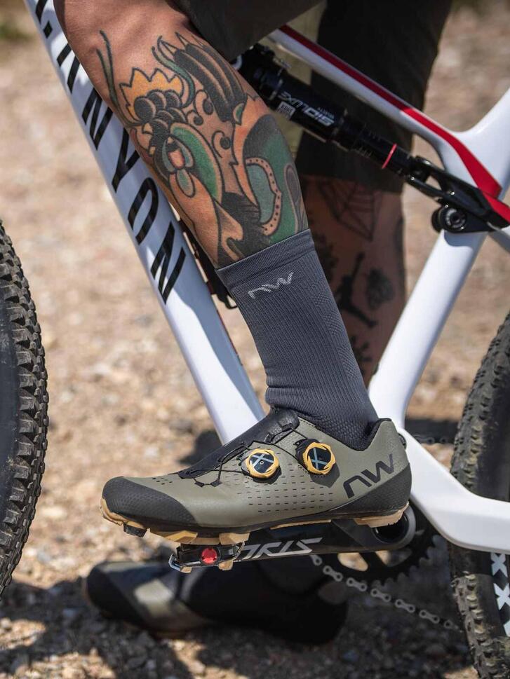 Skarpety rowerowe NORTHWAVE EXTREME PRO Sock czarny szary