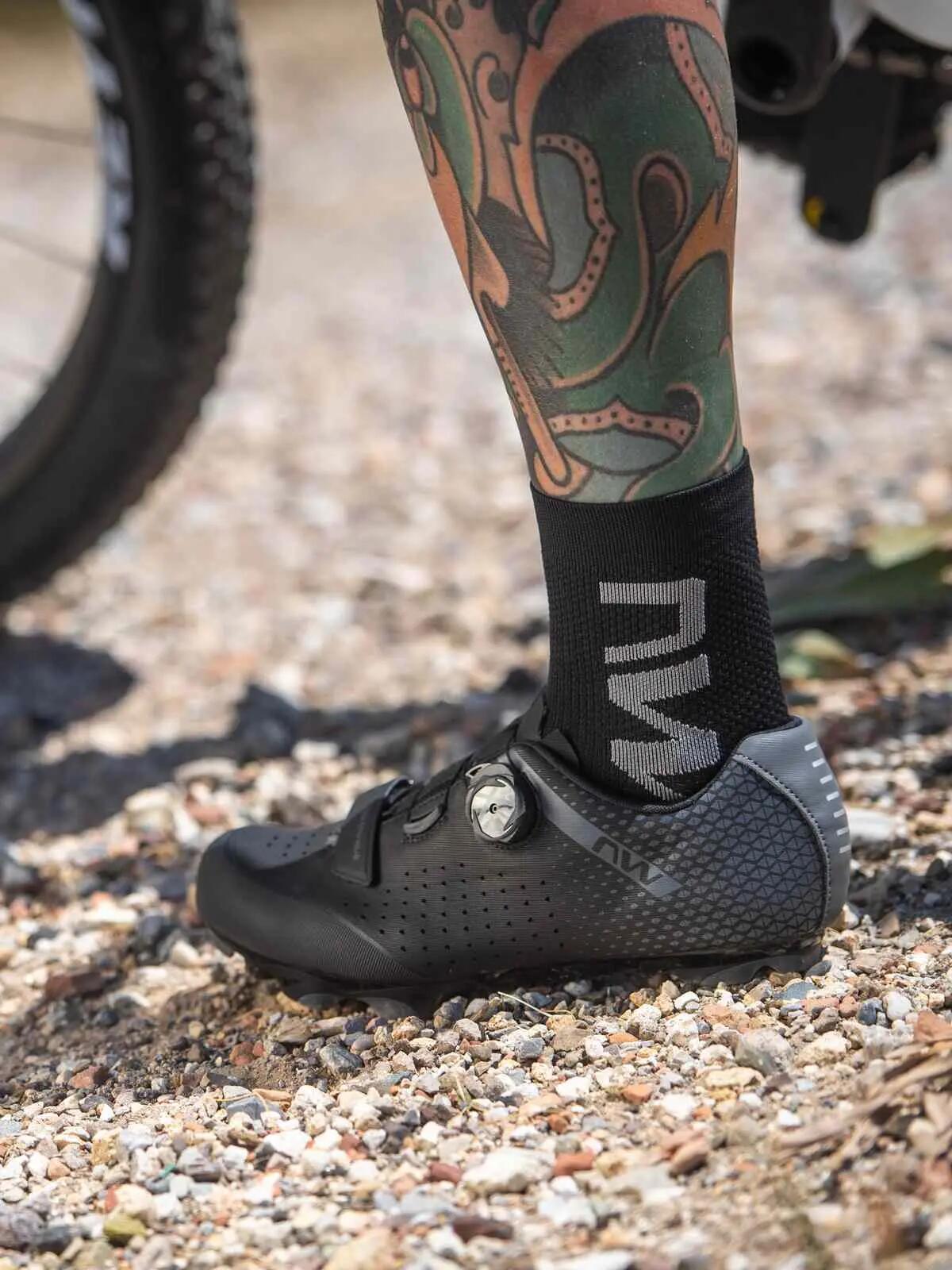 Skarpety rowerowe NORTHWAVE EXTREME AIR MID - czarny/szary 2/2