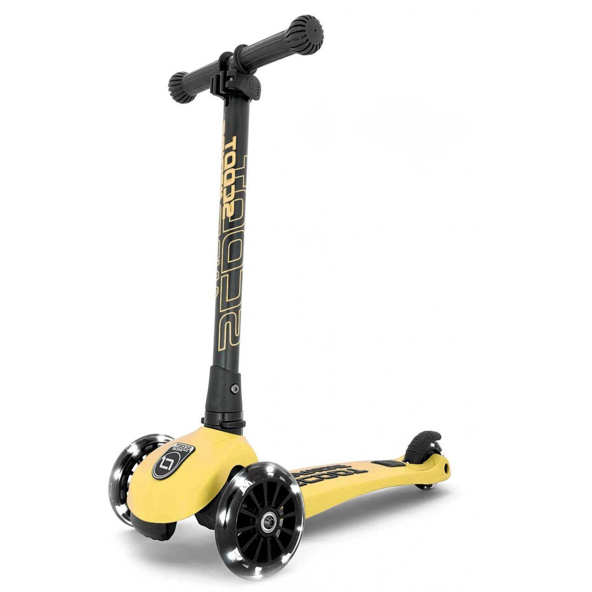 SCOOT AND RIDE Scooter Mini Scooter  Highwaykick 3 LED  Lemon