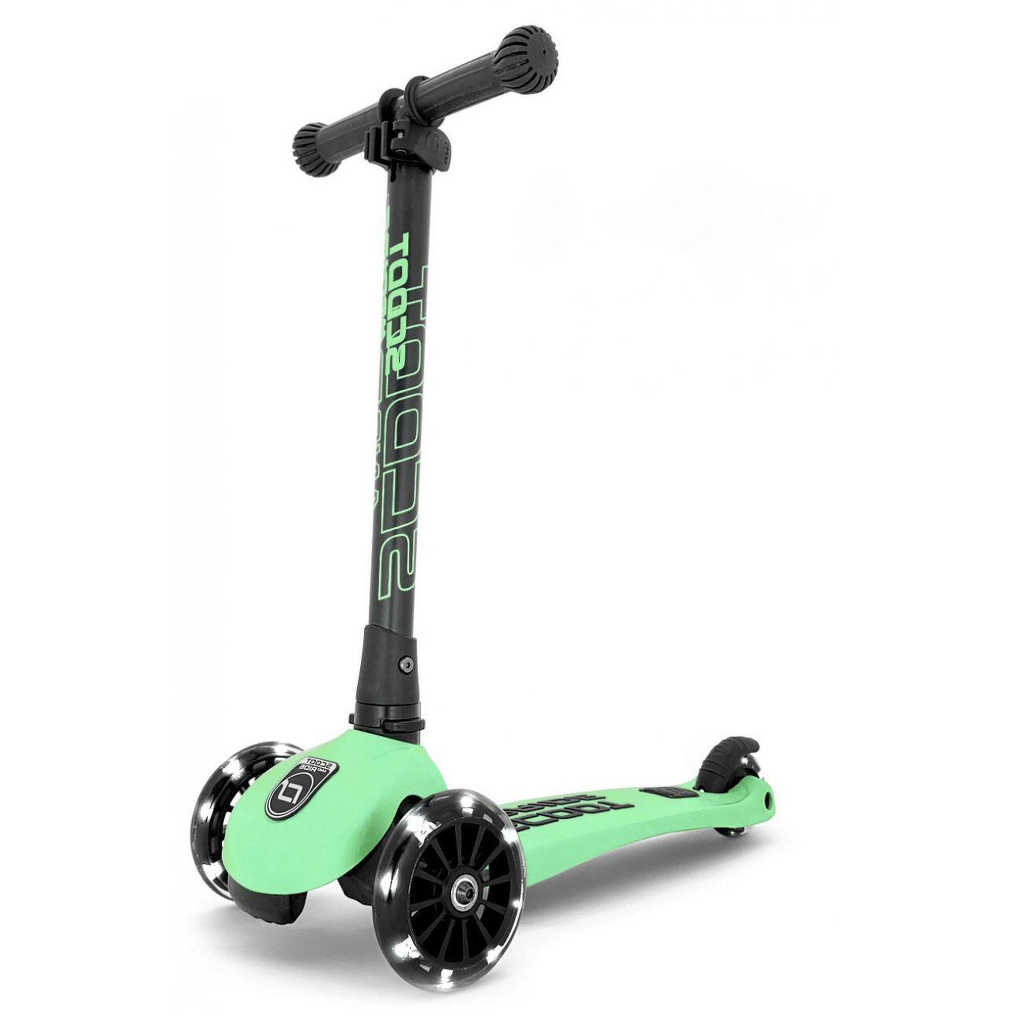 SCOOT AND RIDE Scooter Mini Scooter  Highwaykick 3 LED  Kiwi