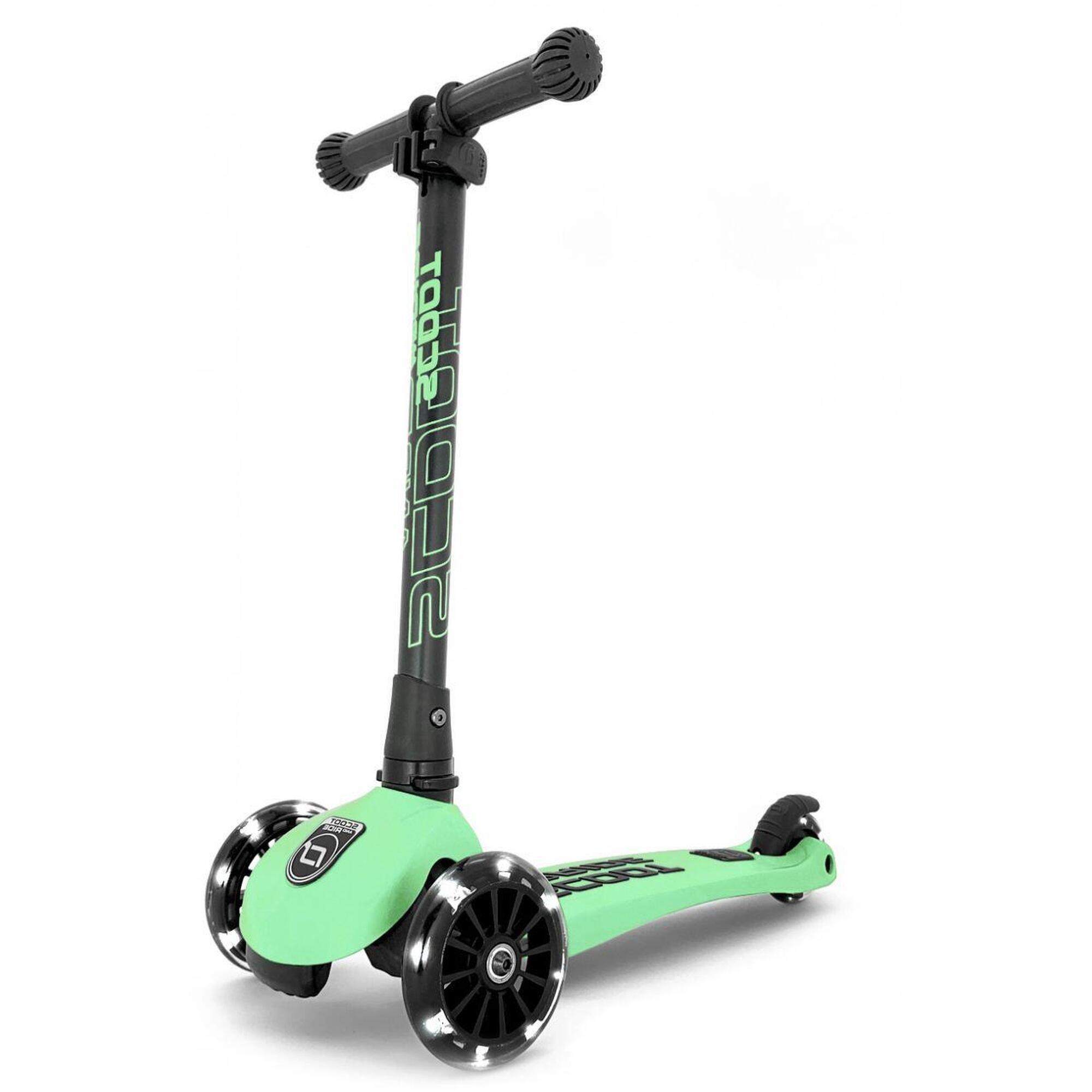 Highwaykick 3 LED Mini Scooter Kiwi