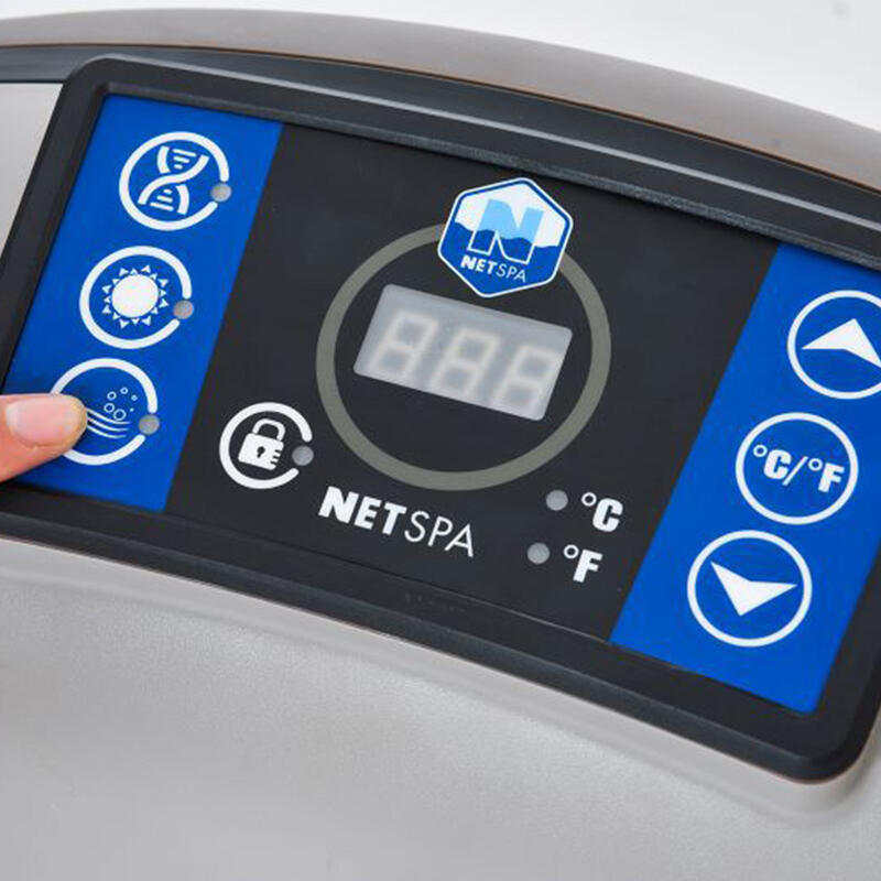 Netspa Vita Spa avec ensemble de meubles & accessoires