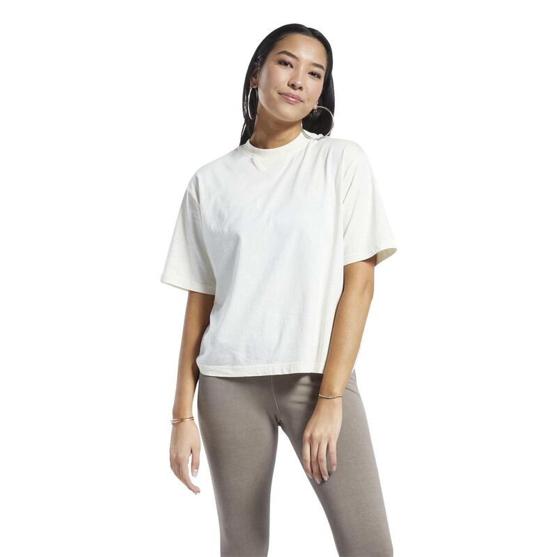 Camiseta de mujer de corte recto y tinte natural Reebok Classics