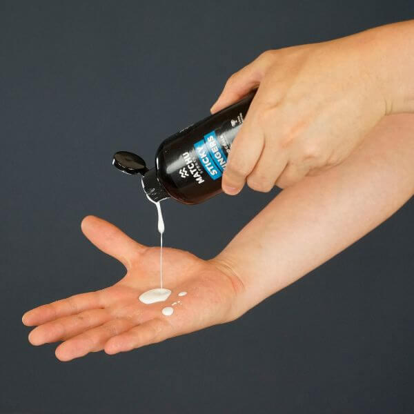 Gesso liquido al magnesio per una maggiore aderenza alla mano 3/6