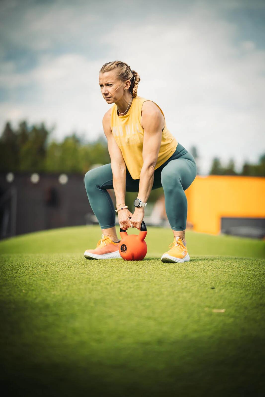 Odważnik Kettlebell gumowany 10 kg 2/3
