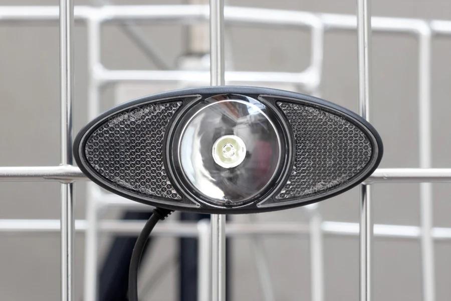 Fahrradbeleuchtung ohne Batterie für den Gepäckträger Reelight 3/3