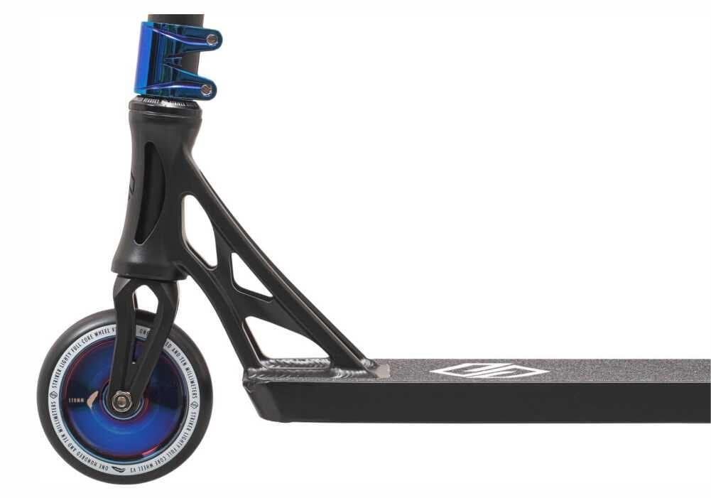 Striker Essence Skatepark und Vert Stunt Scooter Blue Chrome 3/4
