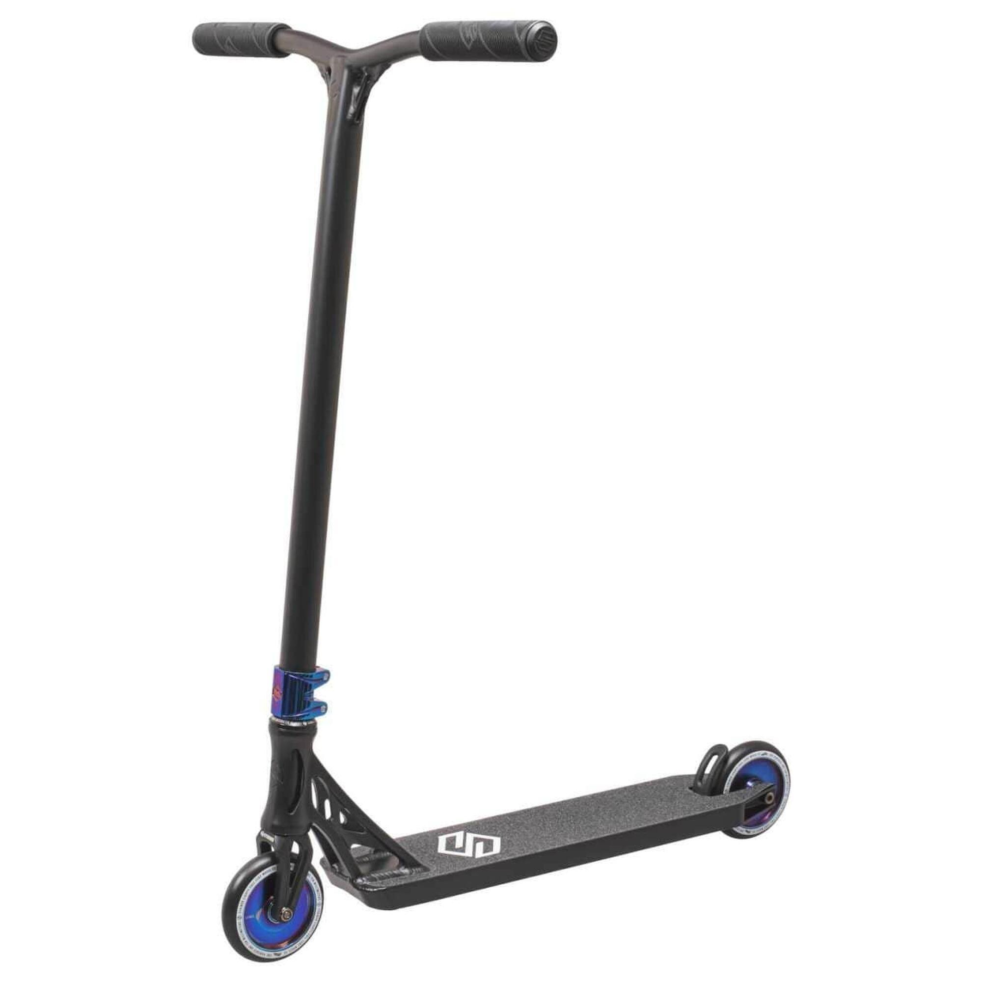 STRIKER Striker Essence Skatepark und Vert Stunt Scooter Blue Chrome