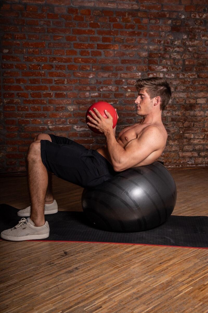 Men's Health - Gym Ball - 65cm 2/2