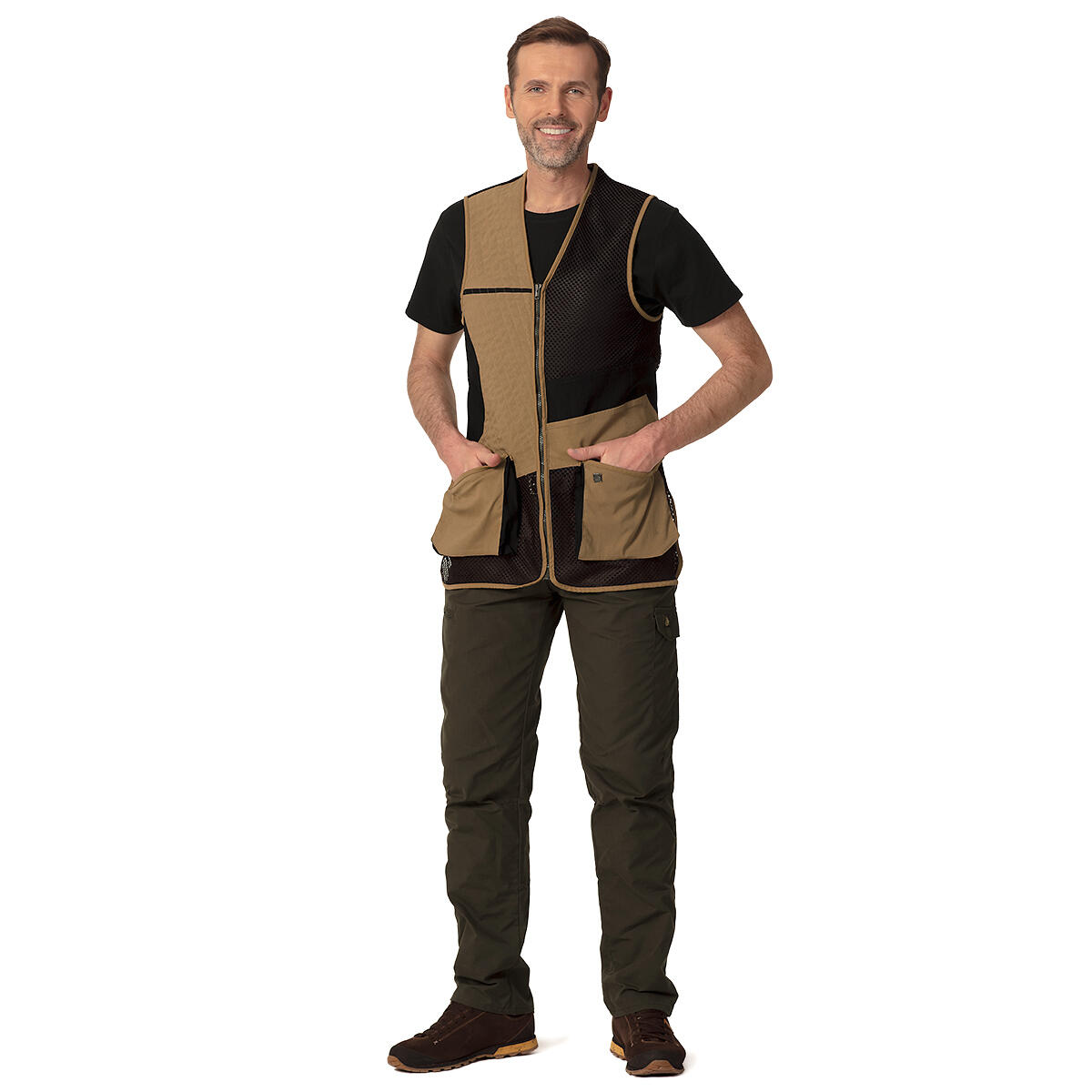 La veste de tir Falcon est respirante avec un filet 4/5