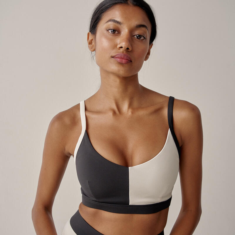 por favor confirmar Perder Personificación Top deportivo Medley Sujecion media de mujer Black Limba | Decathlon por favor confirmar Perder Personificación Top deportivo Medley Sujecion media de mujer Black Limba | Decathlon