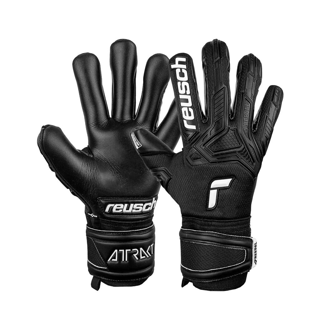 Reusch Attrakt Freegel Infinity Goalkeeper Glove Black - 9