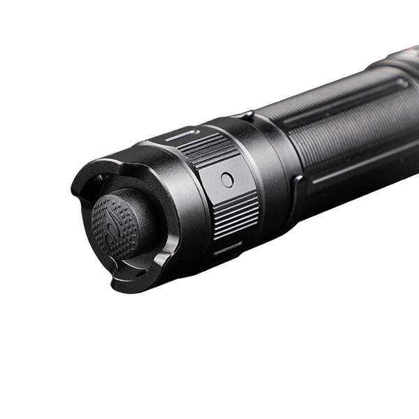 Lampe torche FENIX PD35 V3.0 1700 lm compacte aluminium 18650 5/7