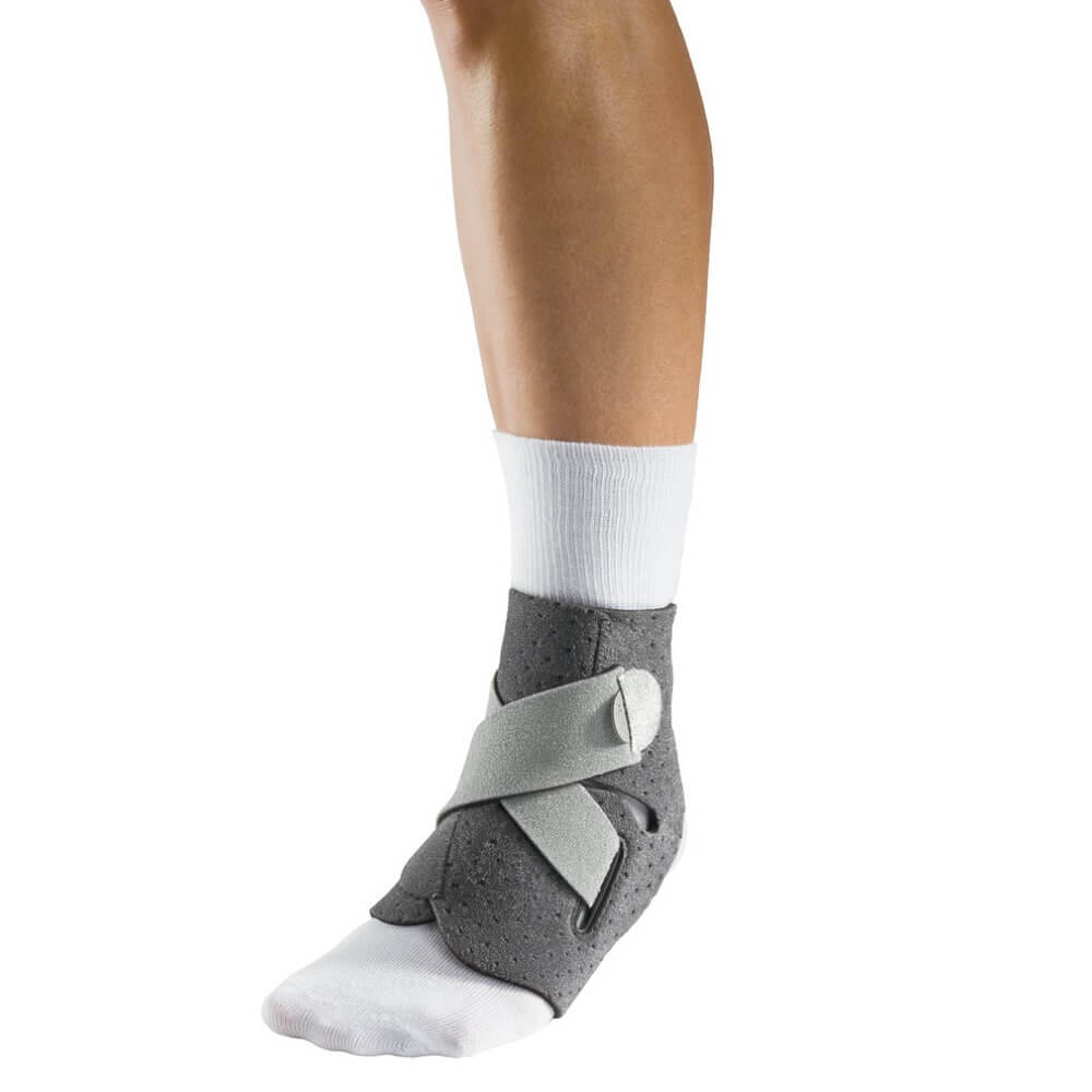 MUELLER Ortéza na kotník Adjust-to-fit ankle support