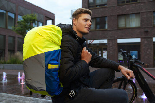 Rugzakhoes Breezie waterdicht & reflecterend 30-35L 4/4