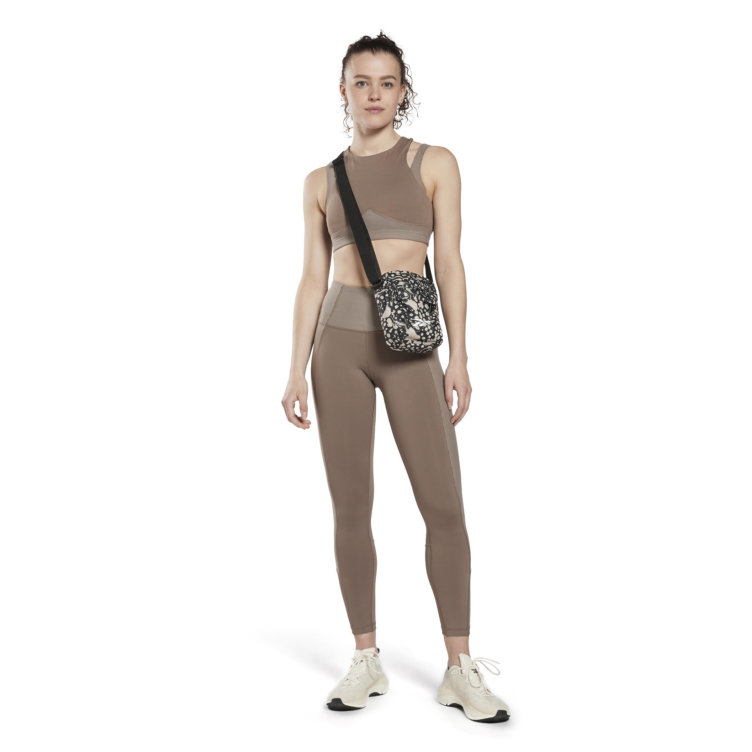 Sujetador de mujer Reebok Studio Layered 4/5