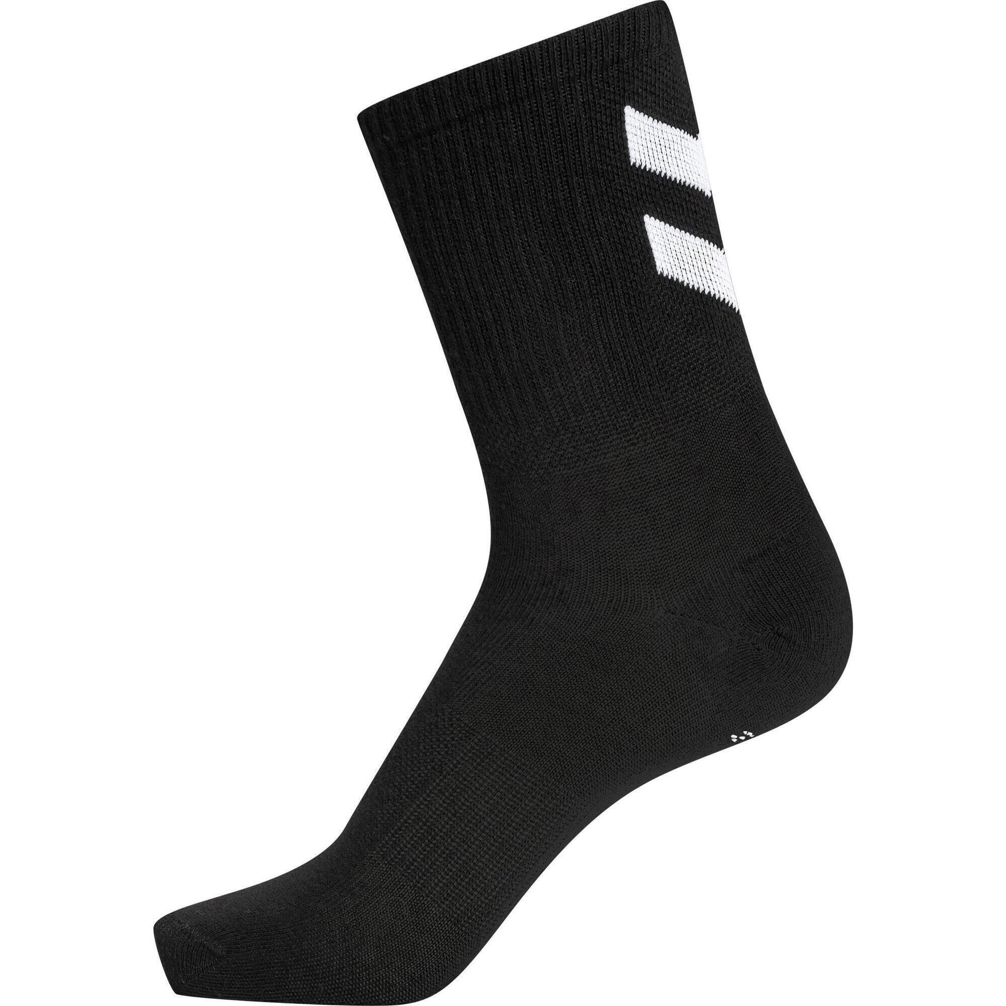 Skarpetki czarne Hummel hmlCHEVRON 6-PACK SOCKS uniwersalne 3/6