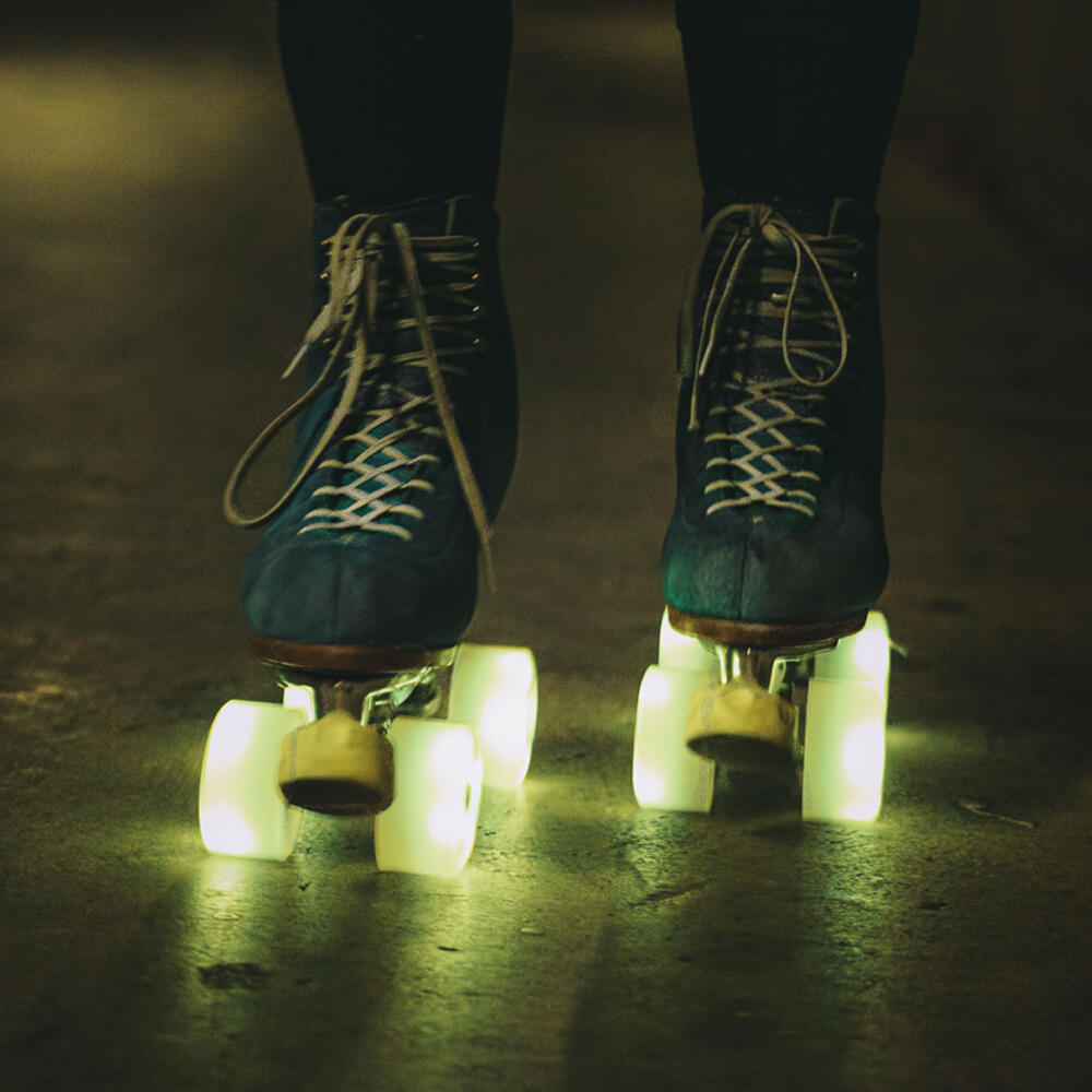 LUMINOUS LED LIGHT UP ROLLER SKATE WHEELS WHITE PEARL 58 MM 78A – SET OF 4 4/5