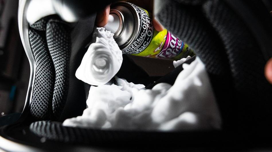 Muc-Off Foam Fresh Helmet Cleaner - 400ml 3/3