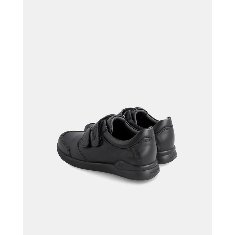 Zapatos Colegiales Biomecanics De Piel De Niños En Negro Con Velcro