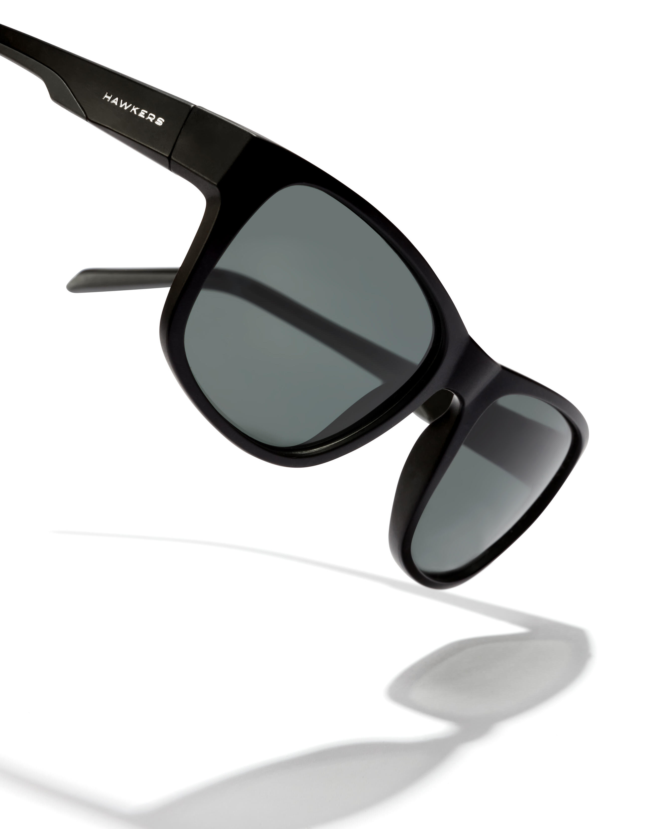 HAWKERS - Zonnebrillen voor Mannen en Vrouwen BLACK DARK POLARIZED - OWENS 3/6
