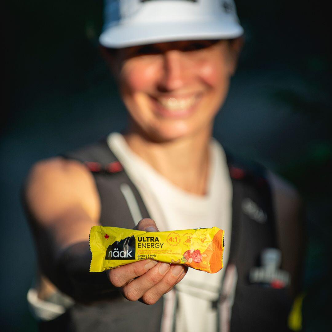 Energetická tyčinka Energy Bar Lesní plody & Ořechy 2/4