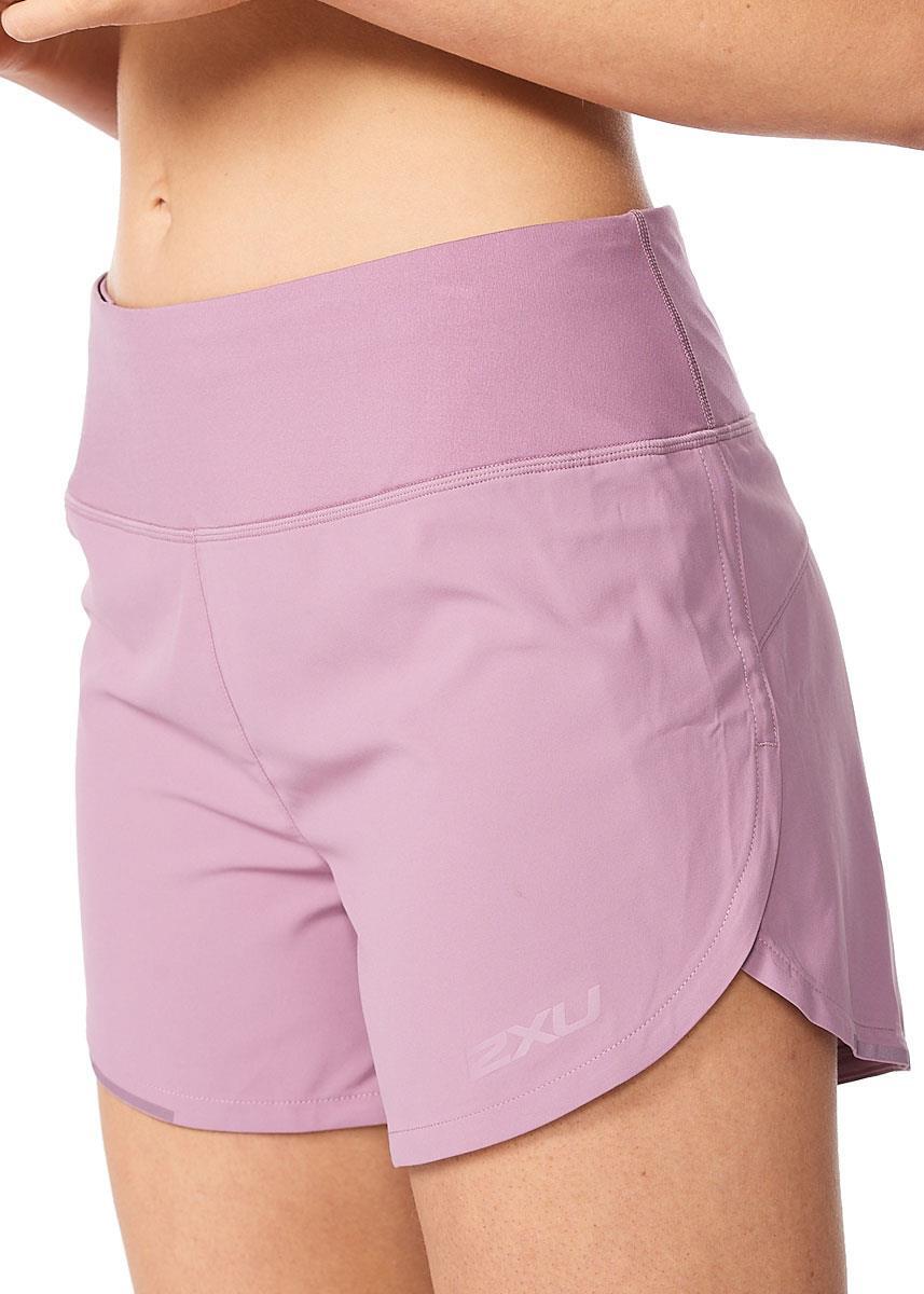 2XU Women's Aero 4-inch Shorts - Orchid Mist 4/5