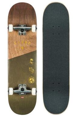 Globe g1 insignia 8.25 dark maple skateboard