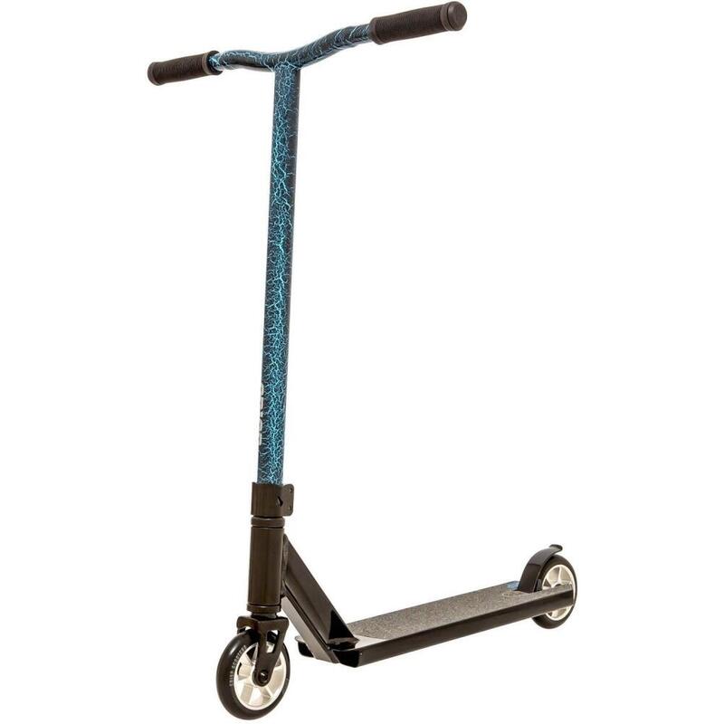 Crisp Blaster Stunt Scooter Schwarz Blau Knacken