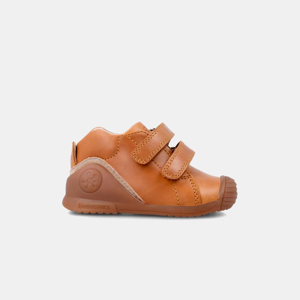 BIOMECANICS Sneakers Biomecanics Modell 221121b Farbe Brown