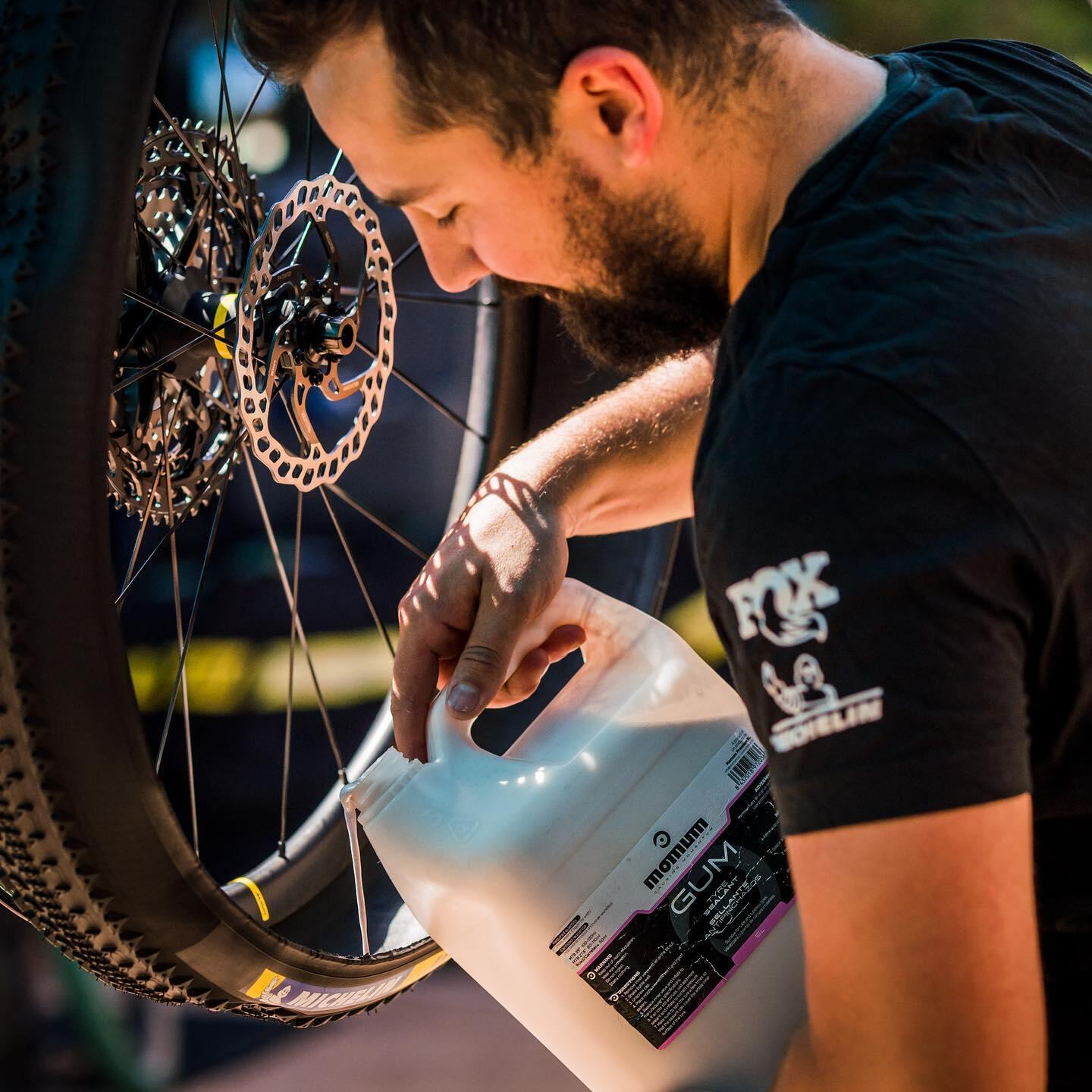 Płyn uszczelniający Momum 5000 ml do opon i obręczy Tubeless Ready 3/5