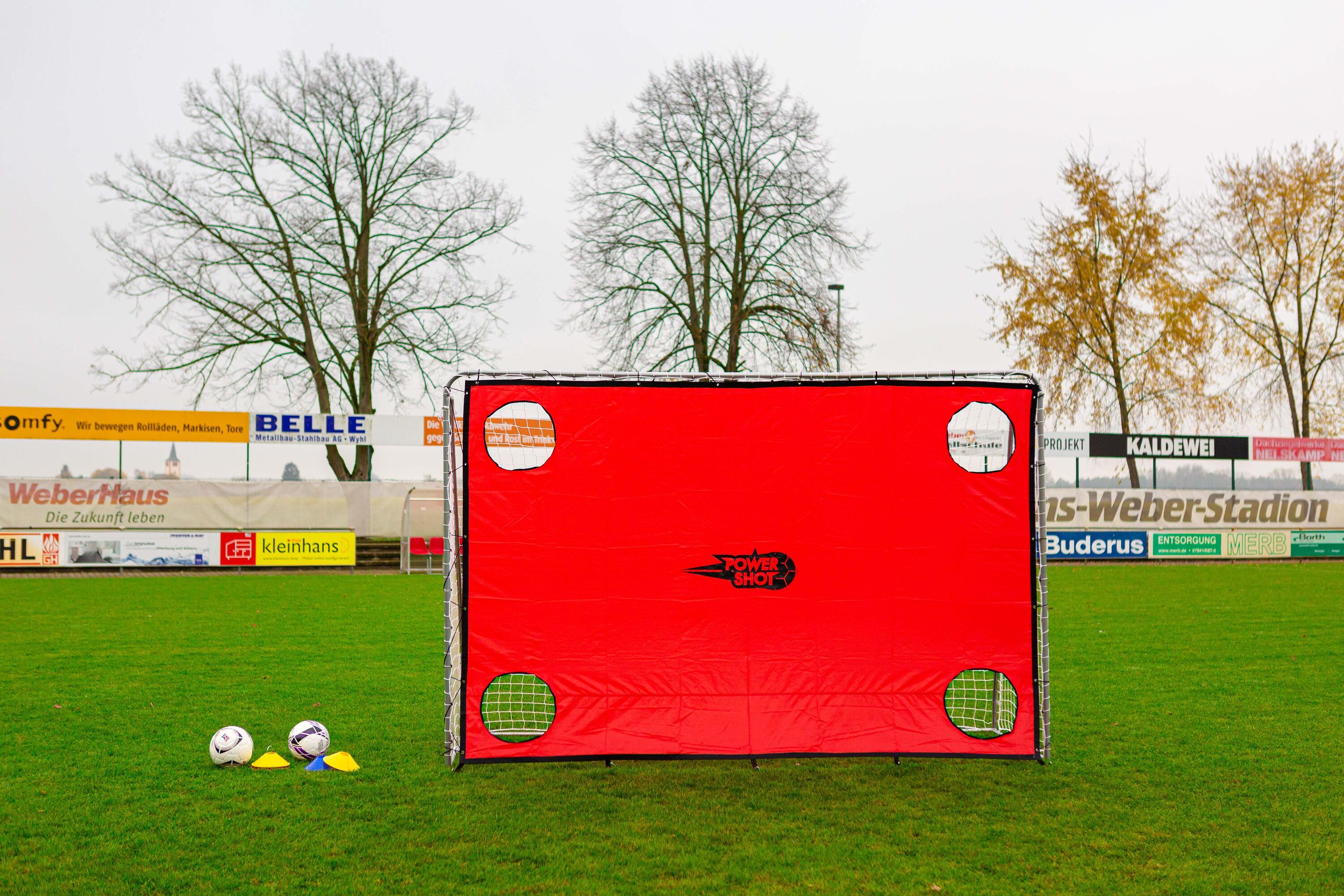 But de foot 1,8 x 1,2 m BLACK EDITION + Mur de tir noir 3/5