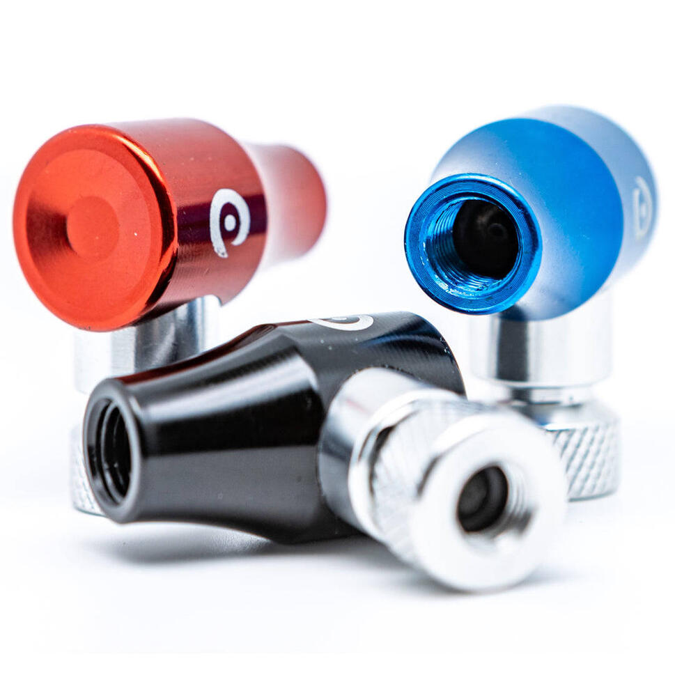 Pompka do rowerów na naboje CO2 MOMUM Quick Inflator