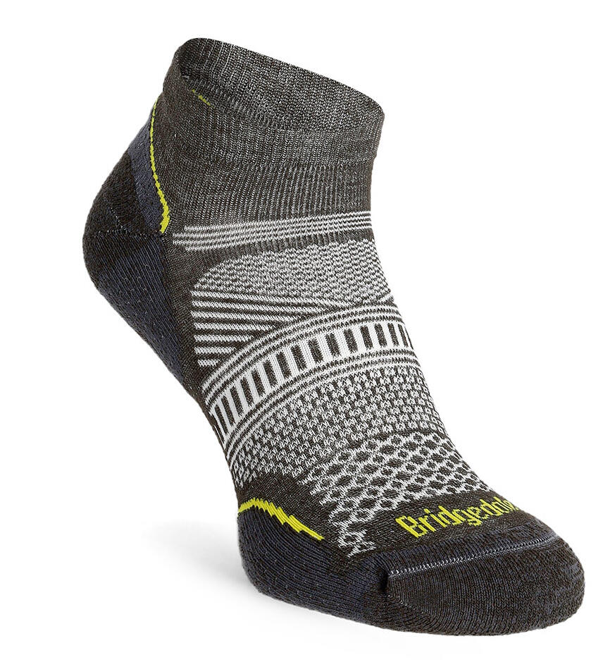 BRIDGEDALE Mens Hiking Ultralight T2 Coolmax Performance Low Cut Socks