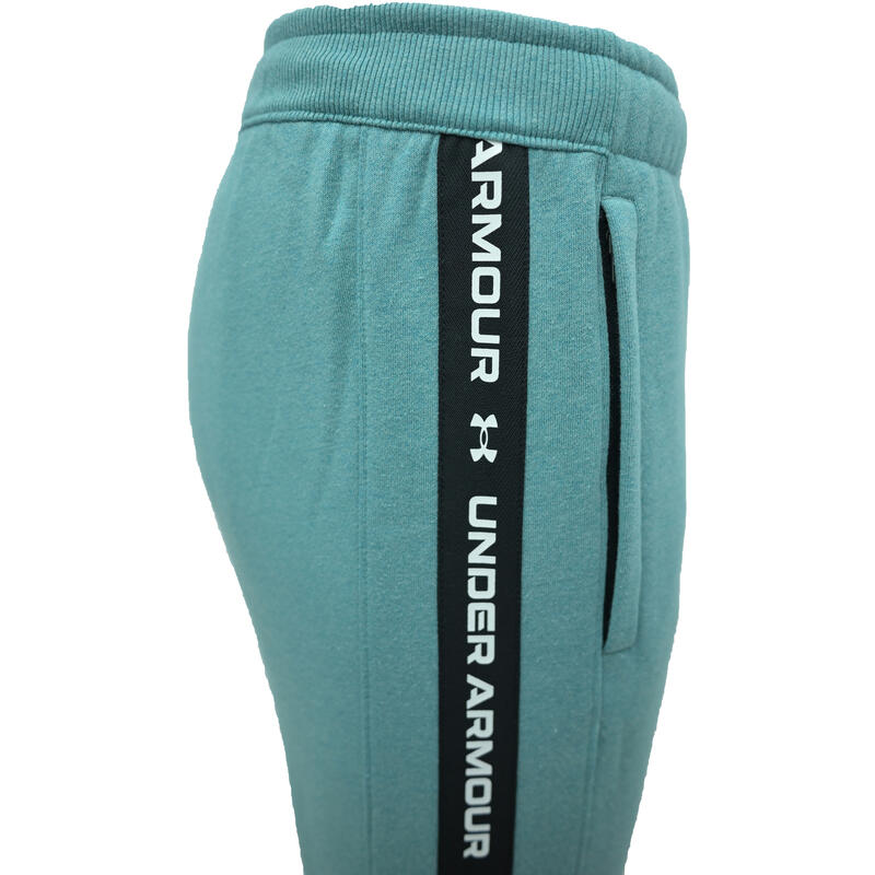 Un pantalon Under Armour Accelerate Off-Pitch, Vert, Hommes