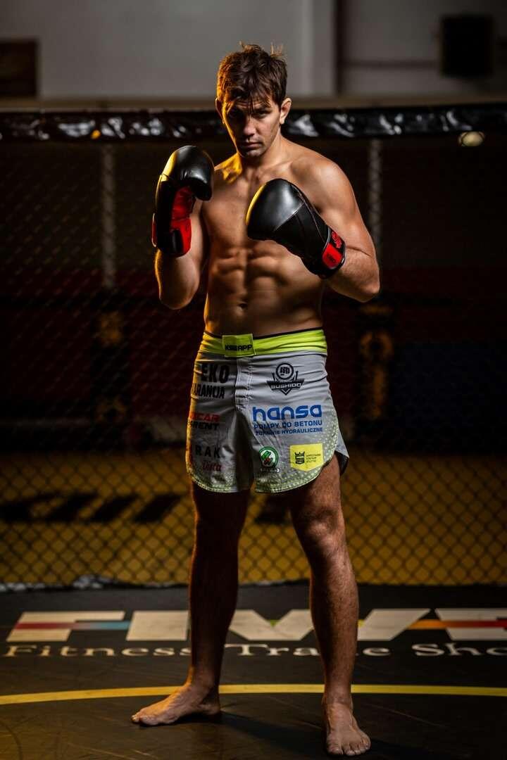 Boxerské rukavice DBX BUSHIDO B-2v15 5/7