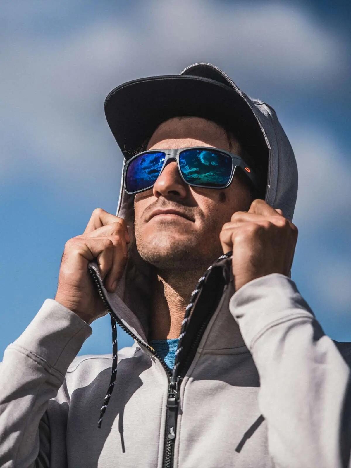 Okulary fotochromowe JULBO RENEGADE granatowy Reactiv Polarized kat.2-3 4/6