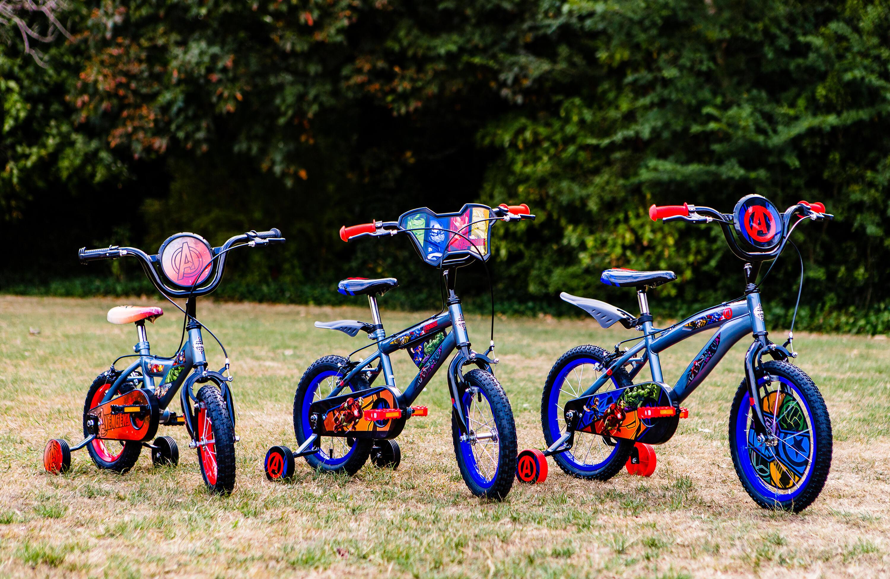 Huffy Marvel Avengers 12inch Kids Bike + Stabilisers 5/8