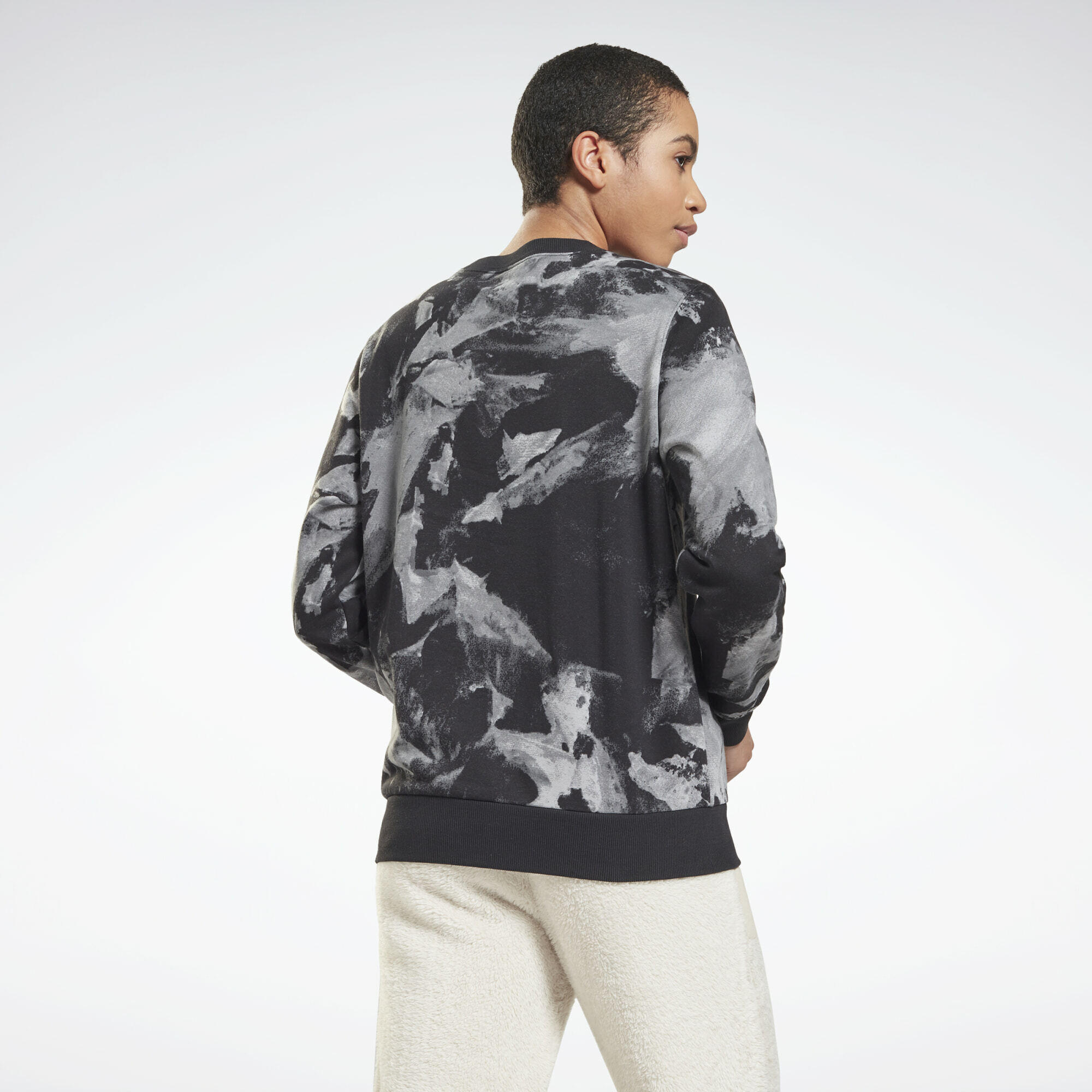 MYT Tie-Dyed Sweatshirt 4/6